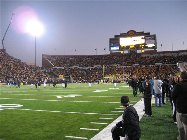 Lining_up_for_Pre-game_show-fd0003